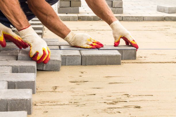 Best Driveway Paving Contractor  in Womelsdorf, PA